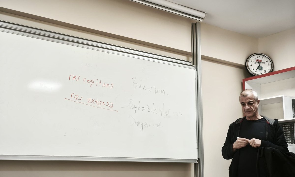 ytu_itb's tweet photo. Çarşamba Seminerleri’nde bu hafta Yusuf Öz hocamızın çok ilginç sunumunu dinleyerek Descartes felsefesini ve modern felsefeye etkilerini çeşitli boyutlarıyla tartışma imkanı bulduk. Hocamıza ve katılımcılara çok teşekkür ederiz. https://t.co/5I9MezegTg