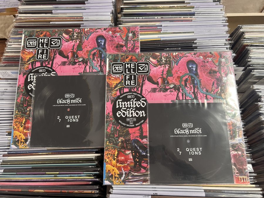 ラスト作の既に廃盤のインディ店限定RED盤に加えSTEVE ALBINIの