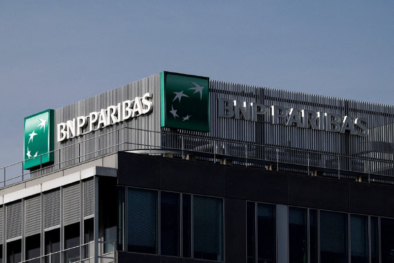 Solix_Trade's tweet image. BNP Paribas is eyeing Mercedes-Benz’s leasing unit 😲 Arval’s 1.9M cars could merge with Athlon to form a 2.3M-vehicle giant! Is this the end of traditional car leasing as we know it? #Finance #Banking #Leasing #MercedesBenz #BNPParibas #Arval #Athlon #Business #Deal #Merger