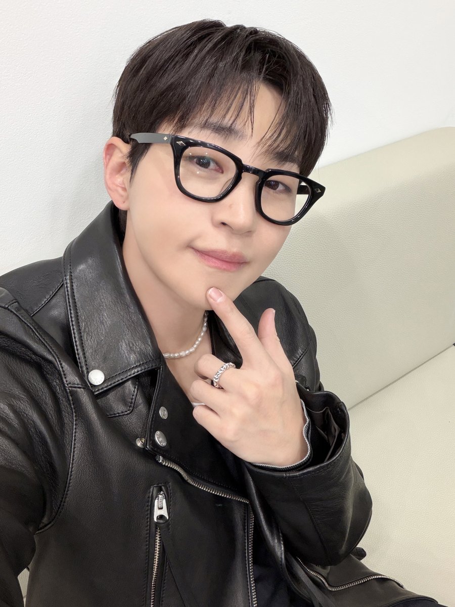 SBS ON THE K: RHAPSODY 출연을 예고한 딘딘 관련 게시물 이미지