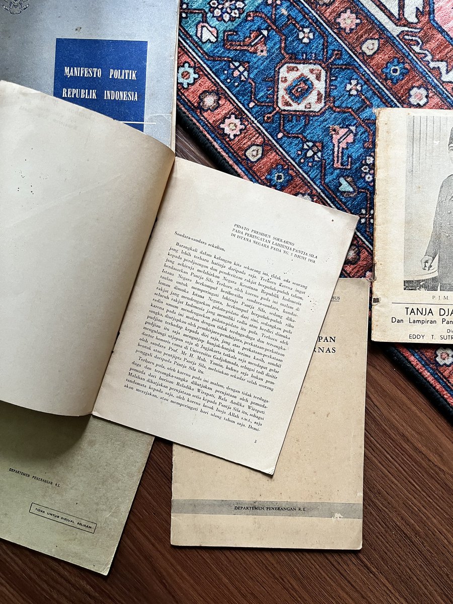 PAKET PIDATO BUNG KARNO

-Manifesto Politik
-Pantjasila
-Tri Komando
-Penegasan Soekarno
-Tanja Djawab Dekon

Tahun 1958-1963

Harga 5 buku 350.000
Minat? 

STOK 1 PAKET

Order DM or klik Link WA dibio akun