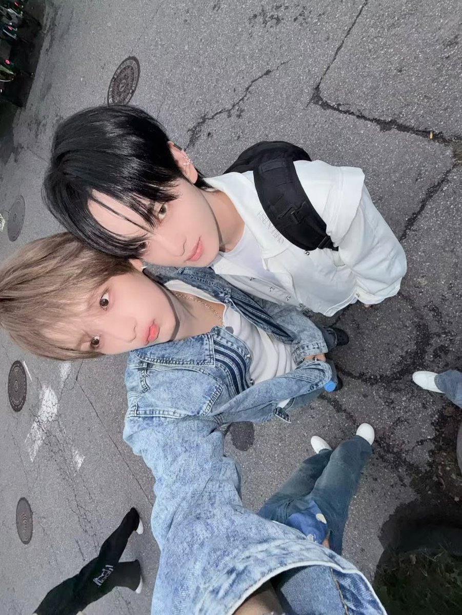 #XODIAC #소디엑 
#HYUNSIK #현식 #GYUMIN #규민 #SING #씽 #LEO #리오