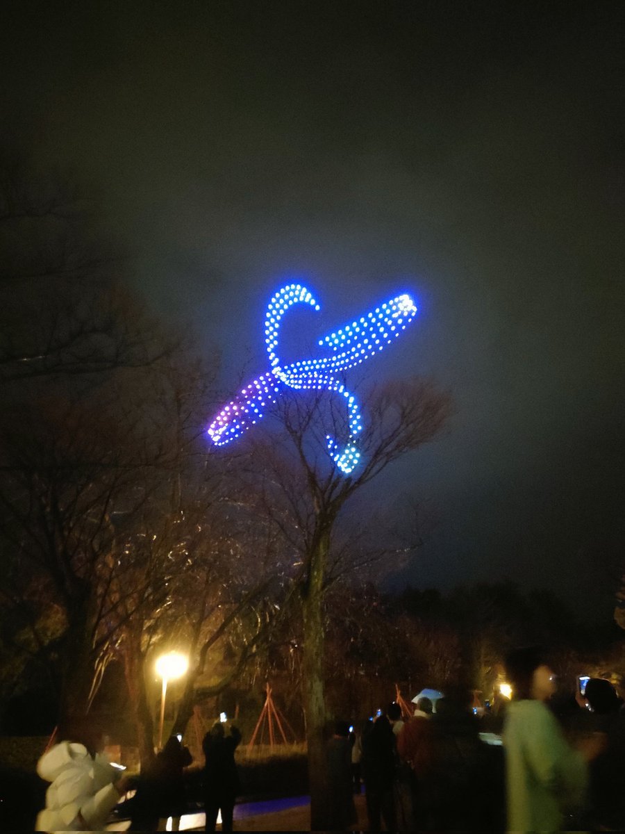 熱い熱いライブでした🔥あの曲で歌って跳んで　、最後は皆「ありがとう」って叫んでた　アンコールやライブ後のドローンのサプライズ　特別な夜　ありがとうユーミン