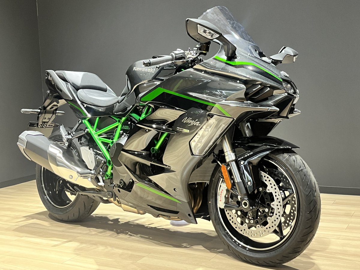 ヱビスページ 未塗装 2 カワサキのフラッグシップツアラー「Ninja H2 SX SE」が新しいカラー