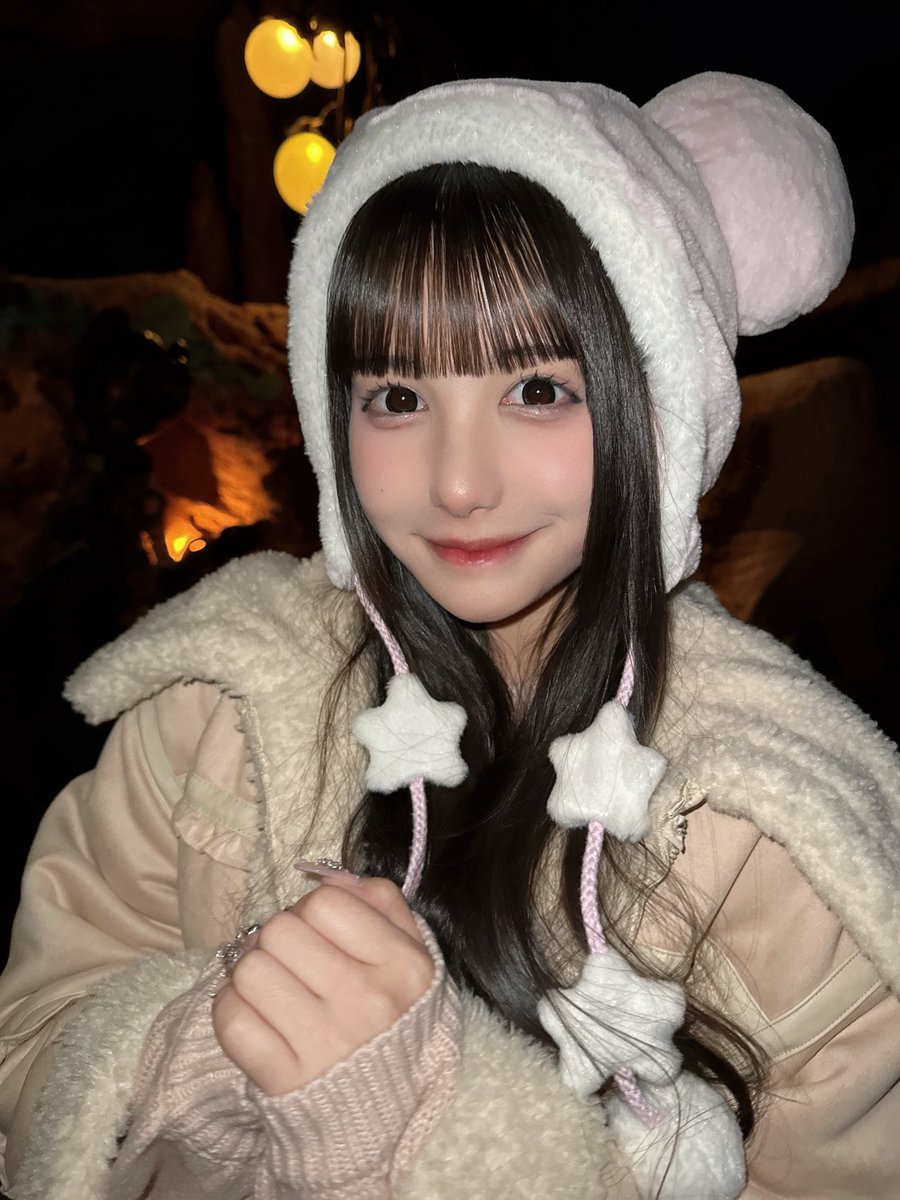 こーこ　(^_^ゞ Post by 🐰天使 ここな໒꒱ on X: ニコニコ☺️