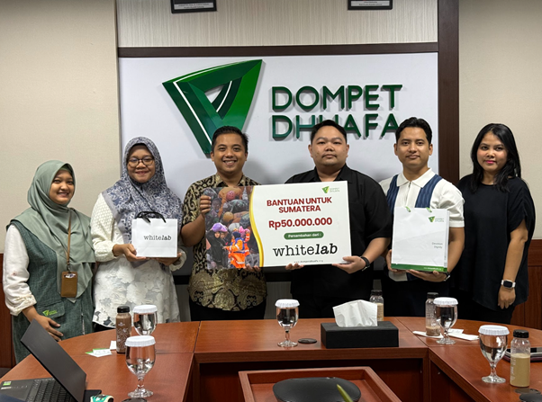 dompetdhuafaorg's tweet photo. Whitelab Salurkan Donasi untuk Respons Darurat Banjir & Longsor Sumatra Melalui Dompet Dhuafa
https://t.co/XGHUk88UnF
#DompetDhuafa #prayforsumatera #Whitelab #SalingMembantu https://t.co/el8LLrDsAp