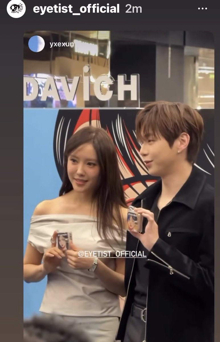 jaydkhere's tweet image. #KANGDANIEL #강다니엘 
Wow, he's really there for the open day! 😍 Our adorable puppy @kd_officialx is still so talkative 😆 but absolutely charming 🥳 Wishing you great success with your new business!