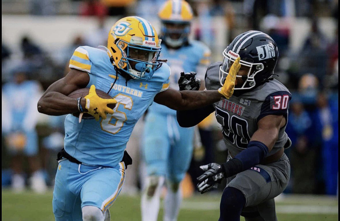 IsmaelBah_'s tweet image. #AGTG After a Great Conversation with @DPENN70 I have received a scholarship offer to play football at Southern University @GeauxJags @marshallfaulk @AqibTalib21