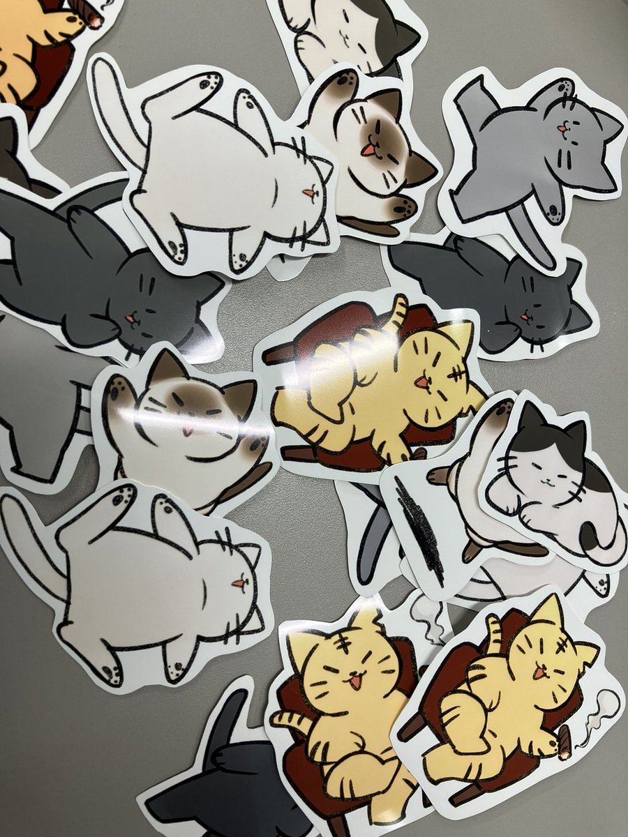 あらまぁ可愛い！ 20枚くらいあります 本日持ち歩いてます🐟 今日の猫