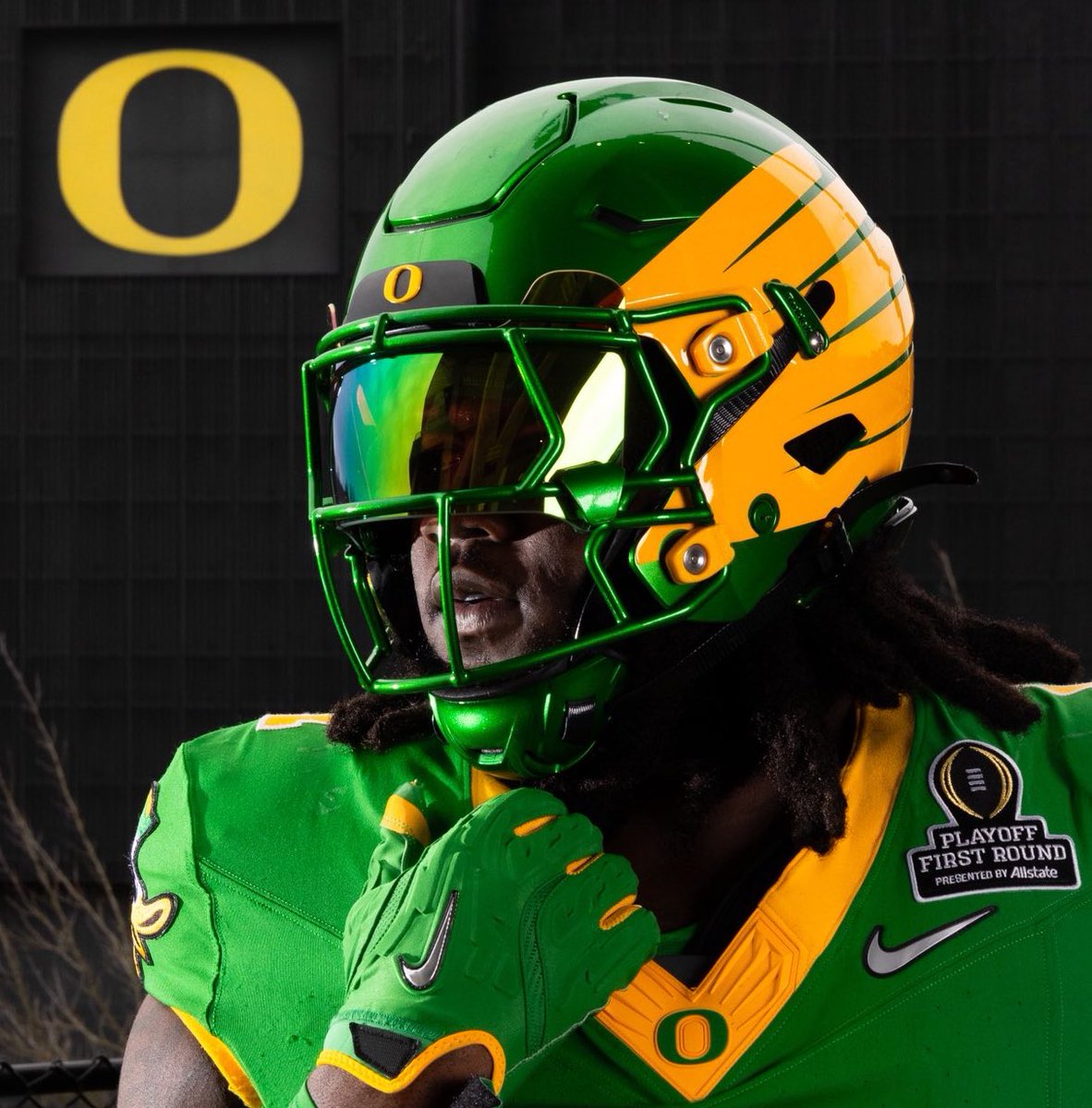 fashion_nfl's tweet image. Color match mask teach tape.