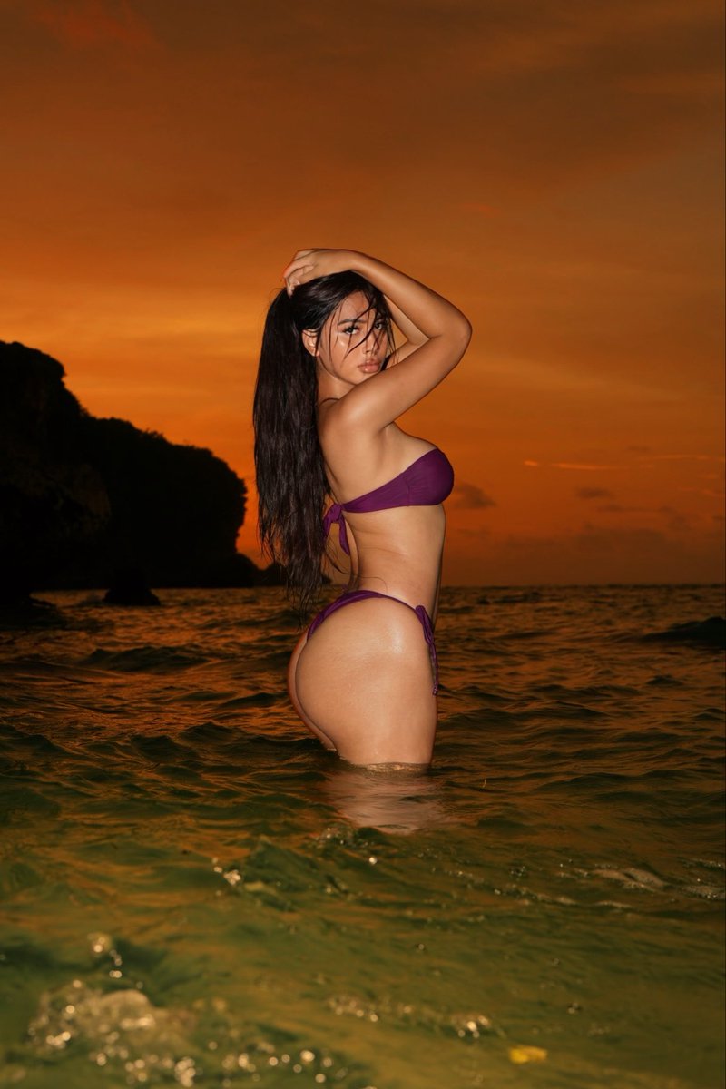 ayajanets's tweet photo. Fck on the beach? https://t.co/Et0LjGQ1j8