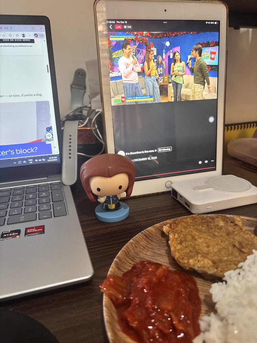 CasilanLee's tweet photo. Nag 3rd day of Misa de Gallo nba ang lahat? 🎄⛪️  Happy Thursday madlang people @itsShowtimeNa @SoUSideKick Let’s have lunch my fave SoU squad @_lorrainegalvez @wize_estabillo and @JMIELLEnialsOFC 😍 Kain tortang isda and kimchi 😍 #ShowtimeHopeNgayongPasko #ShowtimeOnlineU https://t.co/ncNLe5EXqW