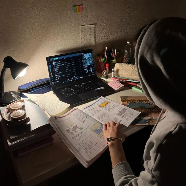 parth2490's tweet photo. Today I learned about SSH(secure shell) and successfully connected my Linux machine to a Windows system remotely. It was challenging, but a great learning experience! 🚀

#Hacking #Linux #CyberSecurity https://t.co/OIsqCmW84Z