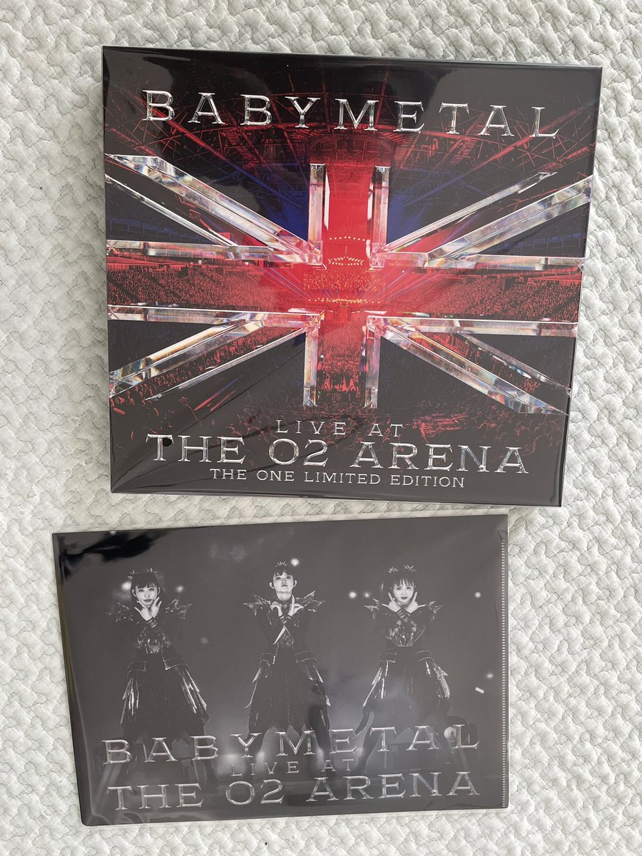 yasu_wolfpac's tweet photo. 届きました！カッコいい。#babymetal #babymetalattheo2 https://t.co/6xzhmm5DC6