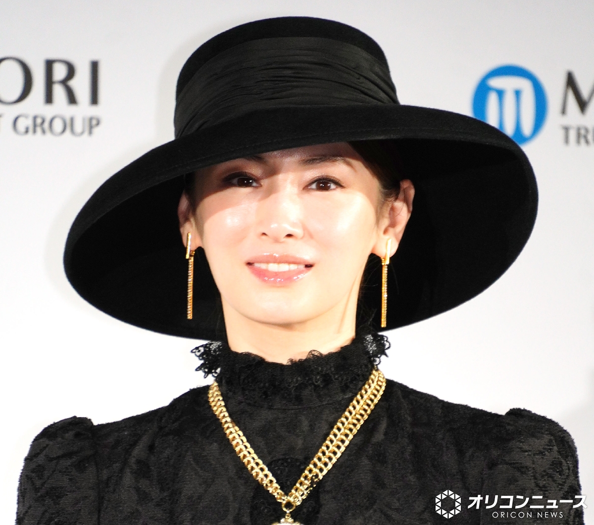 北川景子、”貴婦人”姿でCM発表会✨️ 今年は“受賞”と“両立”を達成