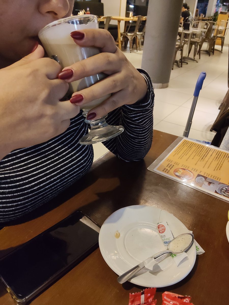 Azul996704's tweet image. Cenita!!! solo tomaré cafe? 😈🤫🥒