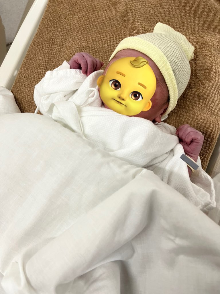 JECT_66's tweet photo. 2人目産まれた👶🏻
兄弟仲良くしてくれると良いな〜 https://t.co/TS2Jtbx9oo