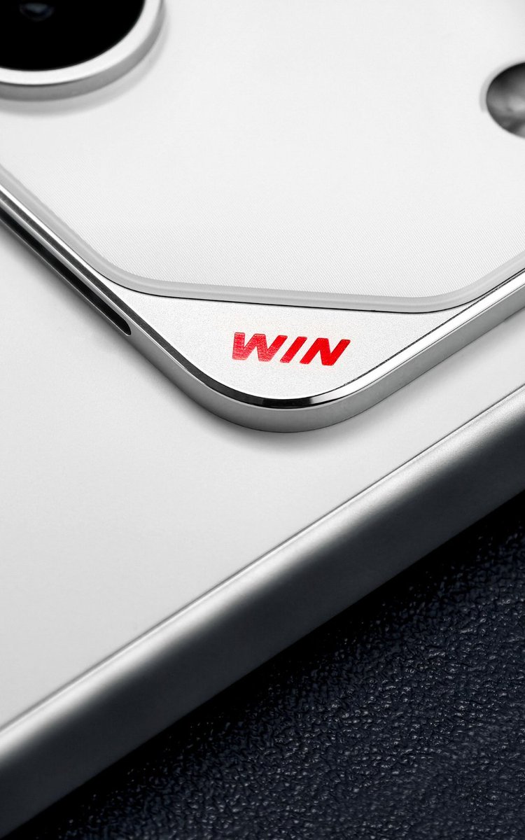 Honor Win :
✅ SD 8 Elite Gen 5
🔴 10000mAh🔋229g🔥
✅ 100W⚡80W wireless
✅ 3 rear 📸

Honor Win RT :
✅ SD 8 Elite
🔴 10000mAh🔋225g🔥
✅ 100W⚡2 rear 📸

Both :
✅ 1.5K flat OLED
✅ Built-in fan
✅ E2 power efficiency chip &amp; C1+ RF chip
✅ US FS, water resistant, 50MP main 📸