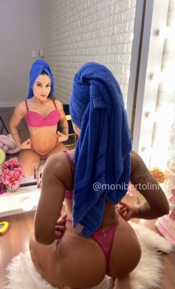 My face when you greet me wearing nothing.. What happens next? You decide 😘