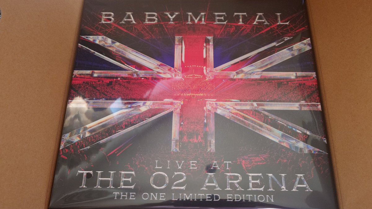JustyWing's tweet image. 💿着弾‼️
すっかり忘れてた〜😅💦💦
盛り上がってこー✊
#BABYMETAL 
#THEO2ARENA