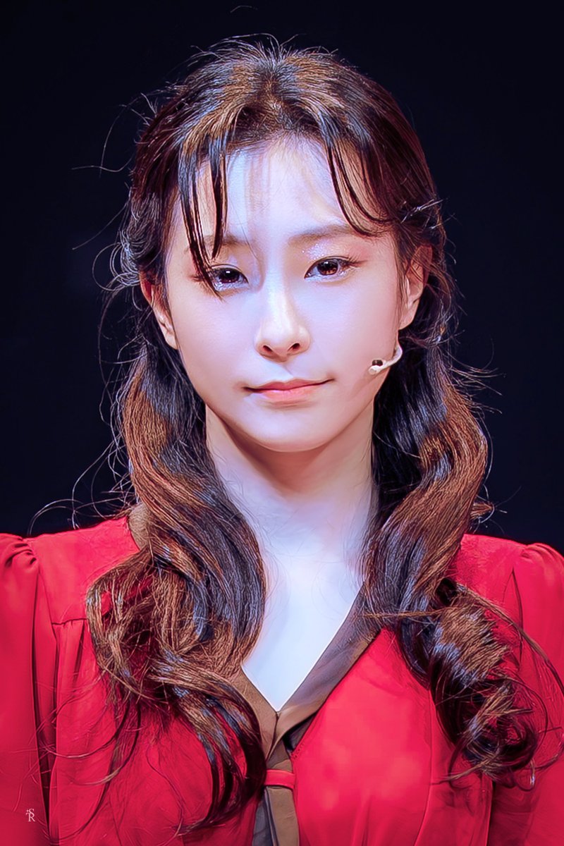 251217 미드나잇 : 액터뮤지션 커튼콜

우먼 #김서연