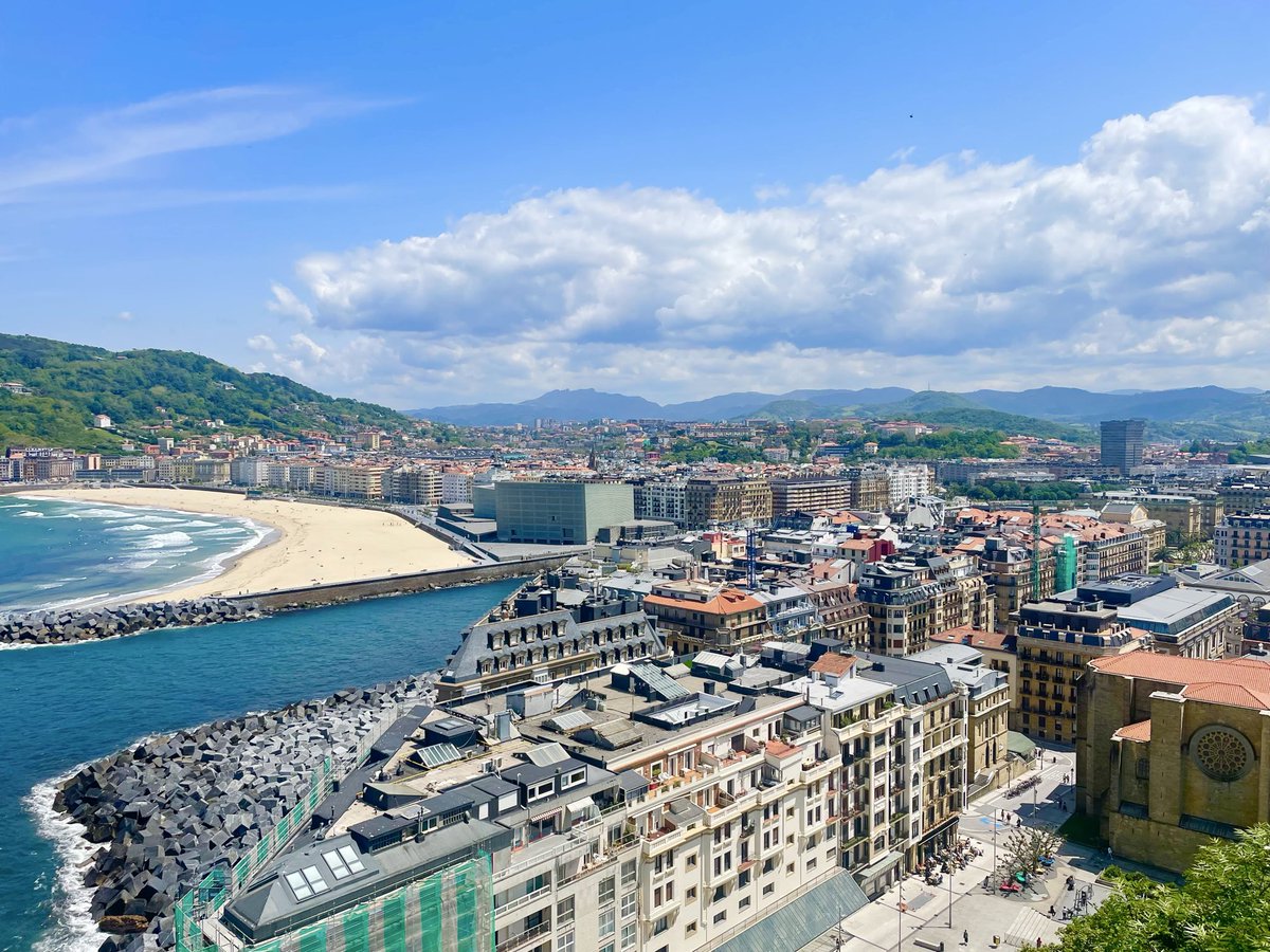 mitsu7travel's tweet image. スペイン旅行してみての感想￼

・お酒が水より安い
・みんな昼からお酒飲んでる
・生ハムが世界一うまい
・ラテンノリで楽しい
・どの街の料理も激うまだった
・サクラダファミリアの存在感が圧倒的
・ヨーロッパで貴重なお米を食べる国…