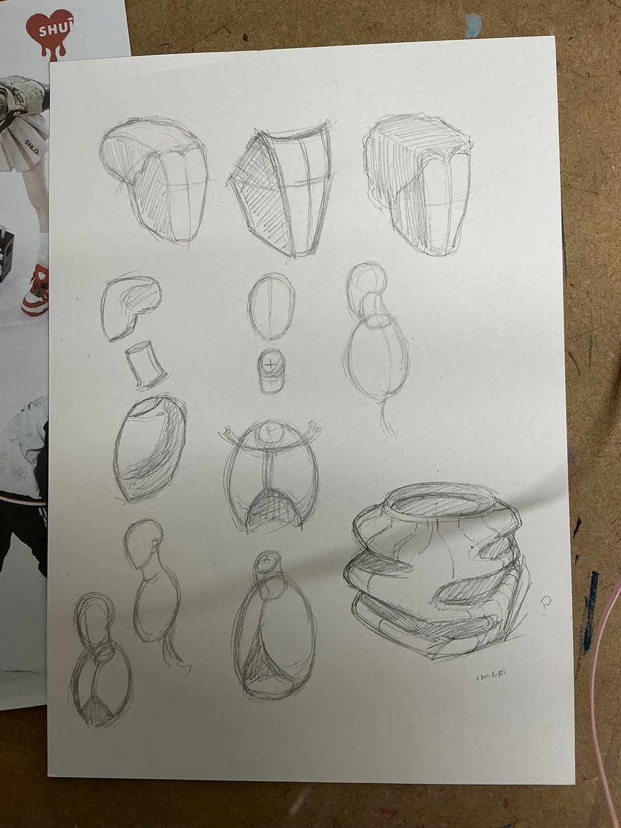LIZSTUDY3's tweet photo. 한창 손그림 그렸을 시기.. https://t.co/0NiRNggpxW