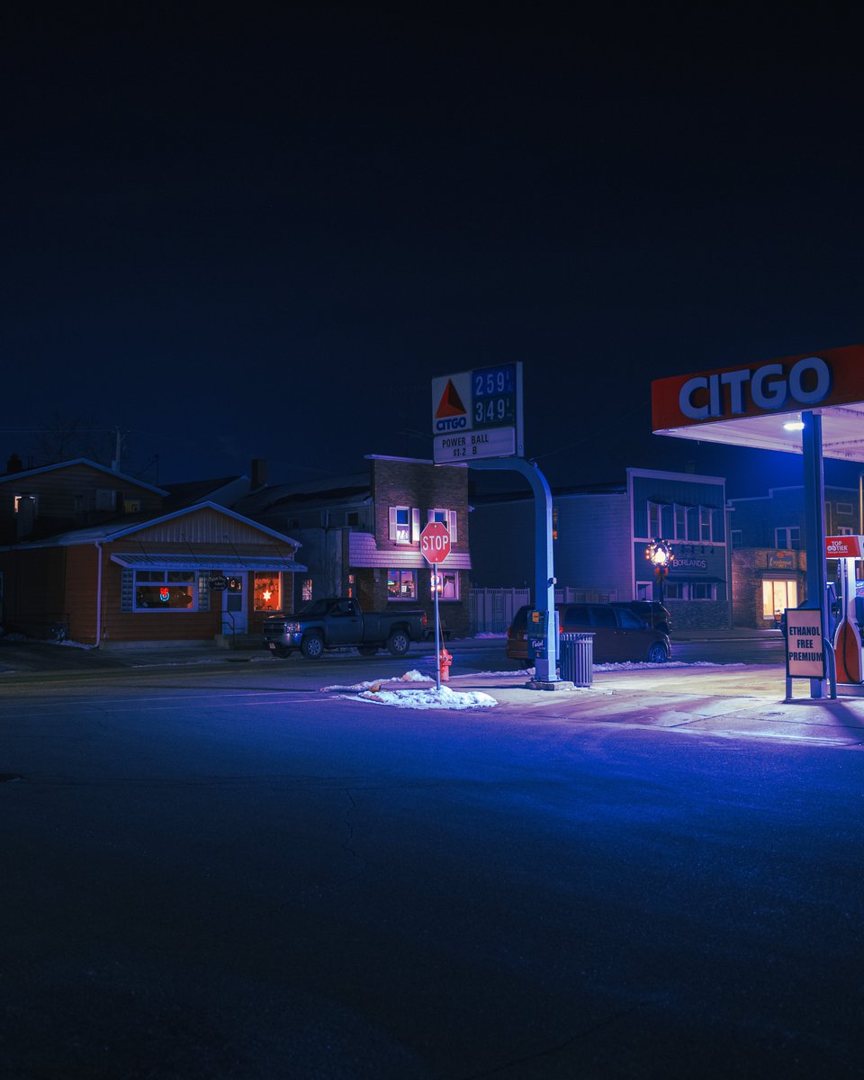 _thecolorfulkid's tweet photo. Photos I took tonight in a small town https://t.co/G6NX0Kw90w