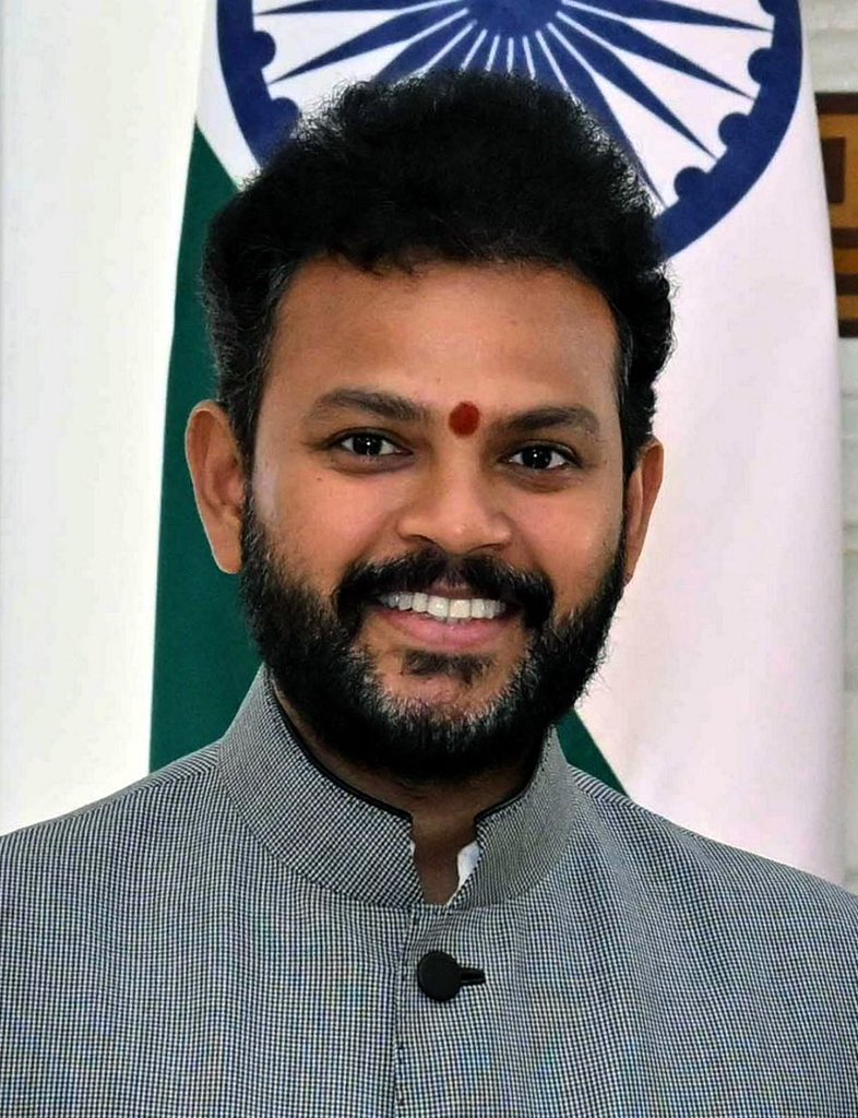 bandisanjay_bjp's tweet photo. Birthday greetings and best wishes to Hon’ble Union Minister of Civil Aviation Shri @RamMNK garu.

May you be blessed with good health, happiness, and many more years of dedicated public service. https://t.co/NC12Mm53ps