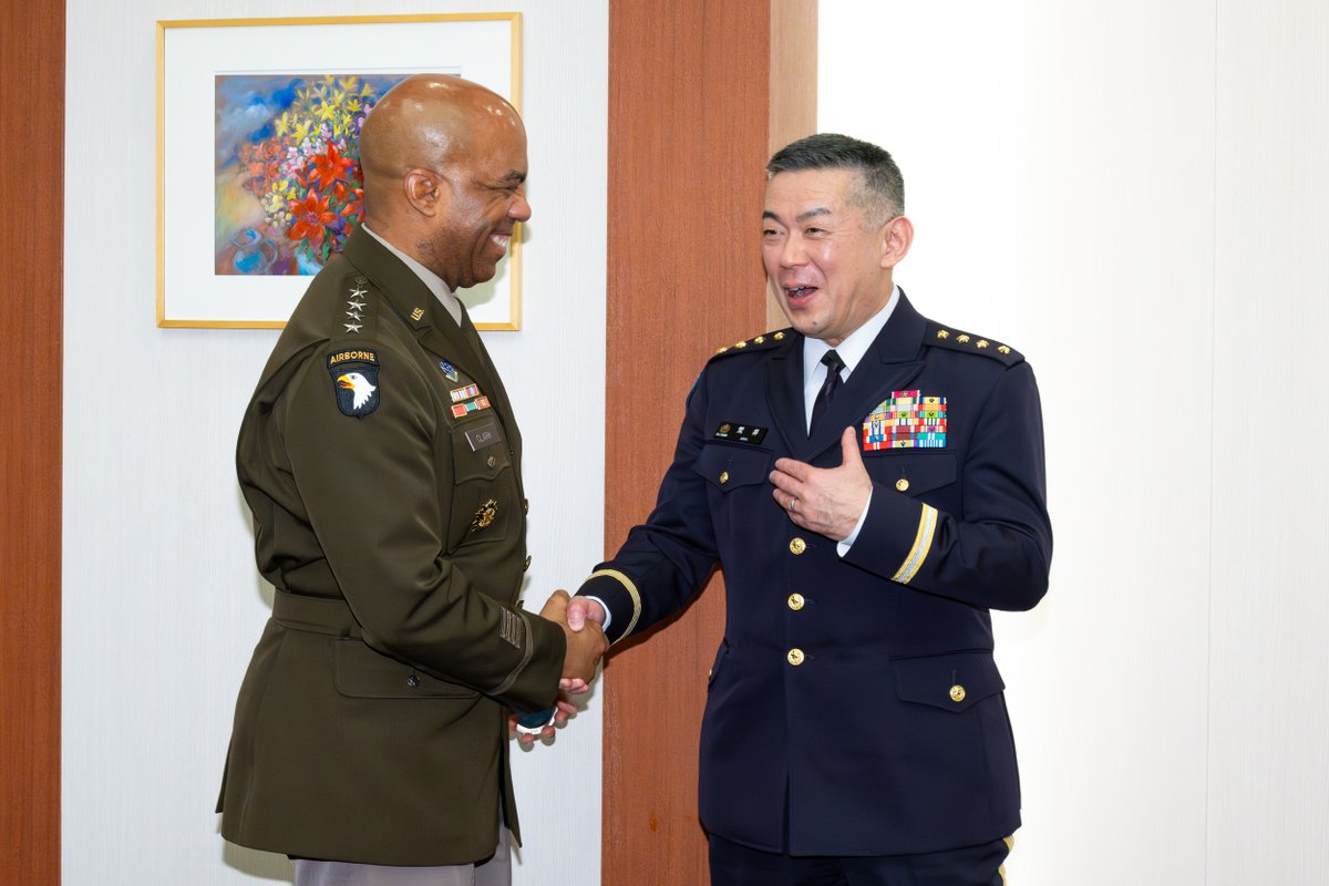 🇯🇵∠⊂(｀・△・´)⊃