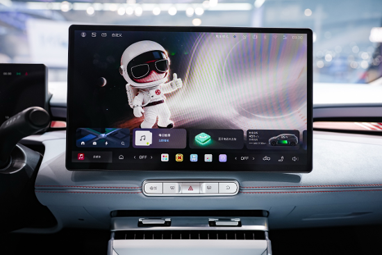 thePandaily's tweet image. 🔋 WORLD’S FIRST! SAIC’s MG4 with a mass-produced semi-solid-state battery starts deliveries this month. It claims to “fundamentally eliminate fire risk” and conquer cold-weather range anxiety. A big leap for EV safety. 🚀
pandaily.com/saic-mg-4-worl…
 #EV #BatteryTech #MG4