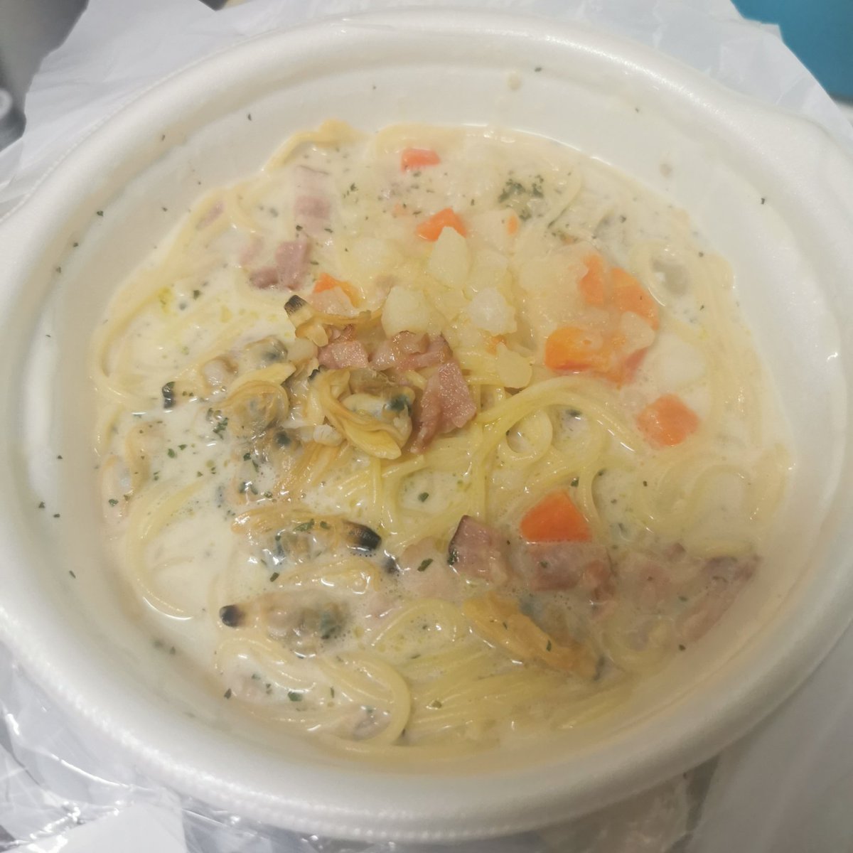 新発売のクラムチャウダースープパスタだお