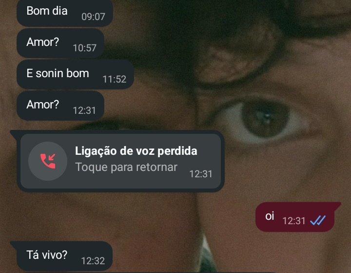 Kokaxon's tweet photo. meu namorado depois de eu dormir quase 12 seguidas (eu voltei a dormir depois disso https://t.co/Kt6mdaQCOE