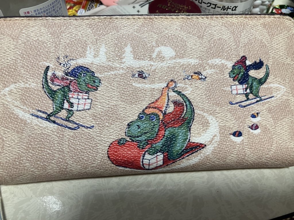 普通に自分が選んだ財布ならなんでもいいでしょうや。 ちなみに俺はこれwww