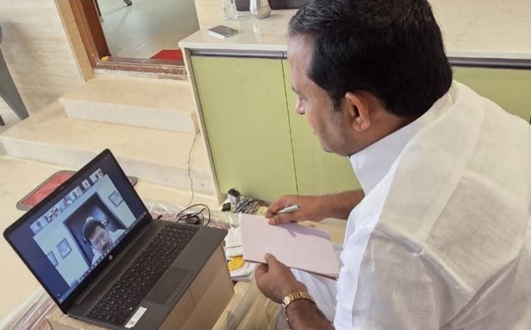 மாண்புமிகு இளைஞர் அணி செயலாளர் அண்ணன் <a href="/Udhaystalin/">Udhay - தமிழ்நாட்டை தலைகுனிய விடமாட்டேன்</a>  அவர்களின் தலைமையில் நடந்து முடிந்த திமுக இளைஞர் அணி  வடக்கு மண்டல நிர்வாகிகள் சந்திப்பு கூட்டம் குறித்தும், அடுத்து நடக்கவிருக்கும் தென் மண்டல நிர்வாகிகள் சந்திப்பு கூட்டம் குறித்தும், இளைஞர் அணி ஆக்க பணிகள் குறித்து இளைஞர் அணி