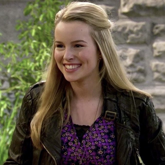 PopCrave's tweet image. Happy 33rd birthday to the intelligent Bridgit Mendler.