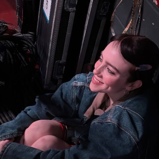 billieeilishtrs's tweet image. Happy 24th birthday to the kindest, most inspiring, gentle, and talented girl we’ve had the pleasure of being fans of. Billie is so full of light and every single one of the millions of people she’s touched through her music, can see how she illuminates every room and space she