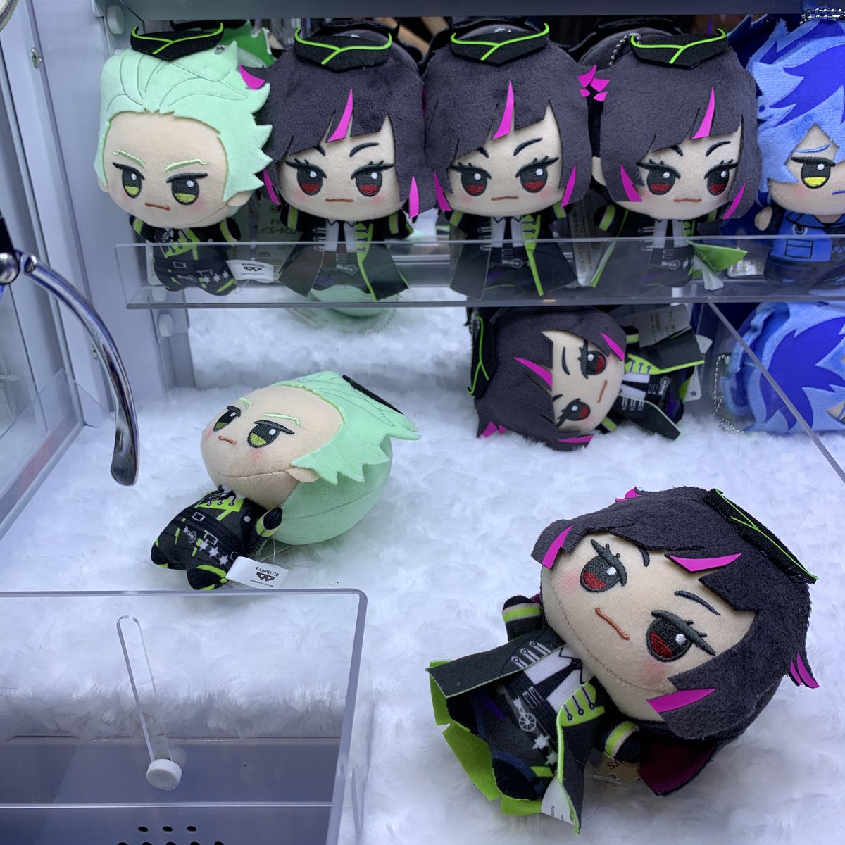 完売情報】 ディズニーツイステッドワンダーランド ちびぐるみ～寮服