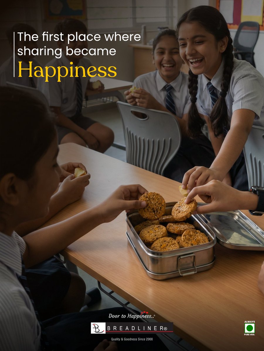 Breadliner1's tweet image. Before cafés, before parties…
there was a tiffin box and a circle of friends.

That’s where sharing first became happiness. 💛

#breadliner #bestcookiee #bakeryofindia #bakeryproducts #schoollife #schooltime #schoolmemories