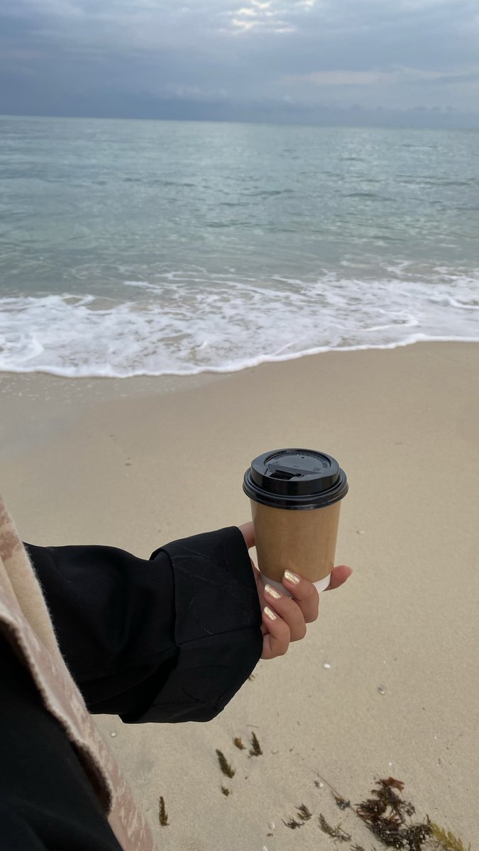 A0im7's tweet photo. سبحان الخالق🩵🌊 https://t.co/dYUnldSXOp
