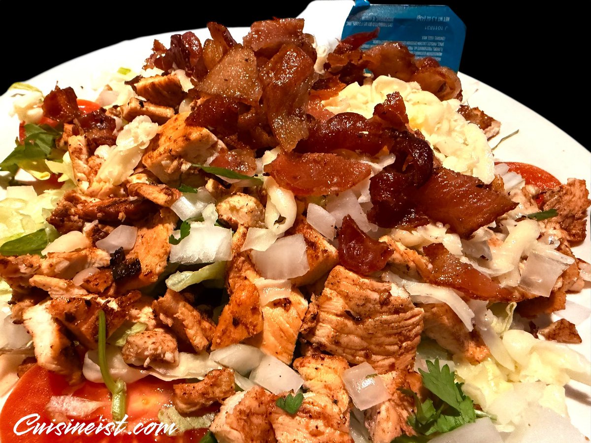 TheCuisineist's tweet image. @cityofwaxahachie has a local gem and we FINALLY found a seat in a very packed house tonight!  @elmexicanogrillcantina 

#localfavorite #mexicancuisine #elmexicanogrillcantina #waxahachie #waxahachietexas #texascuisine #cuisinest #cuisineisttravelspodcast