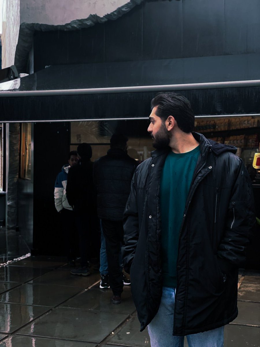 تو بدترین شرایطمم دلقک درونم زندس پس اصلا فکر نکنید حالم خوبه