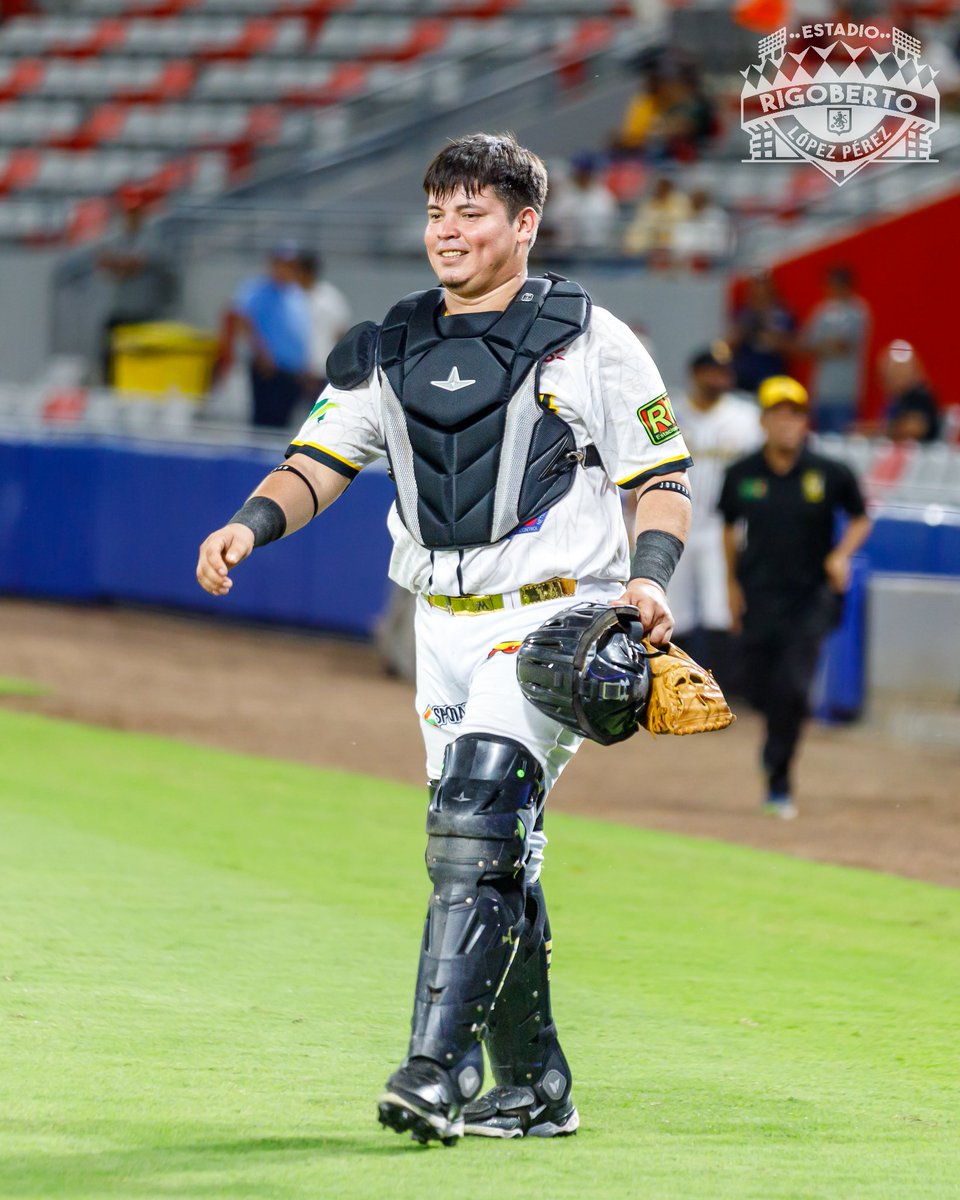 estadioRLP's tweet photo. Postales 📸📸 del Juego entre @IndiosdelBoer1 y los 🦁🦁 en la recta final de la temporada regular de #LaProfesional.  Los locales se impusieron en extra inning ante la tribu con marcador de 10 carreras por 9.

#estadiorigobertolópezpérez https://t.co/tRSOADVNoV