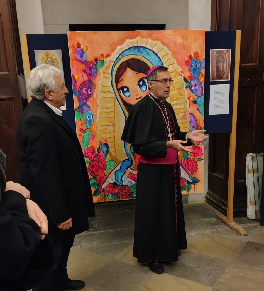 17 Dicembre. L' Arcivescovo di Firenze ha visitato in modo inaspettato la nostra mostra "Icone Sacre", dopo la celebrazione eucaristica con i giovani del carcere minorile. Anche questi hanno visitato la mostra aperta presso la Basilica della SS. Annunziata fino al 28 dicembre.