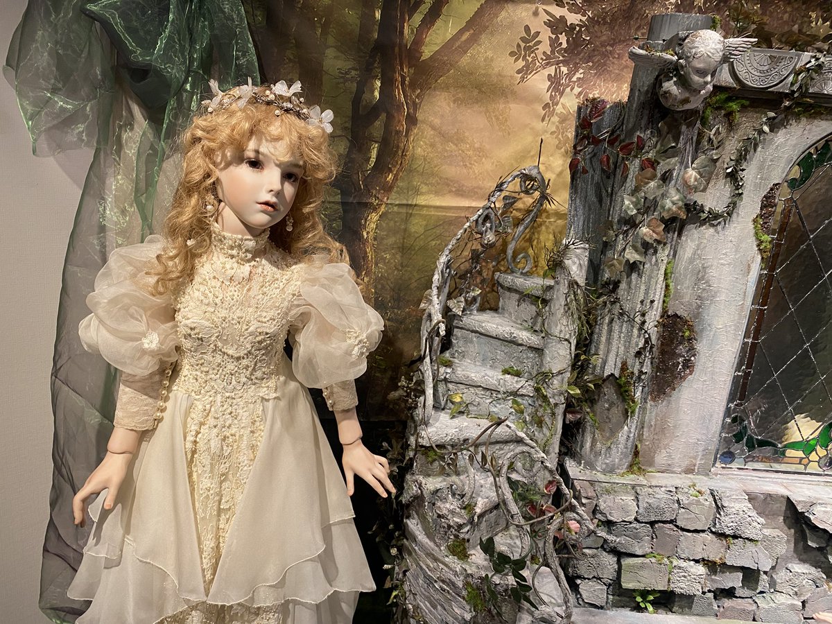 推薦作家コーナーの三輪輝子先生の巨大インスタレーションが圧巻！

#横浜みなとみらいギャラリー
#Myクリエイティブドール展
#miwadoll