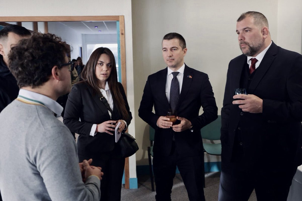 Defence MNE tweet media