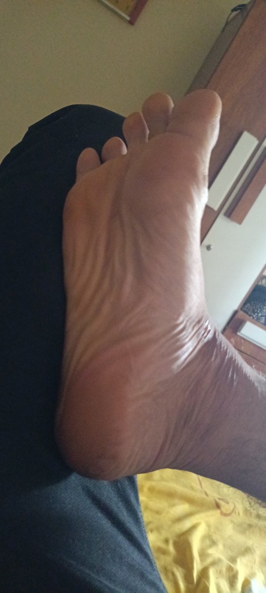 MAliakbara58728's tweet photo. Who wants to lick this beautiful feet doggies comment and dm https://t.co/l24kunWxWQ