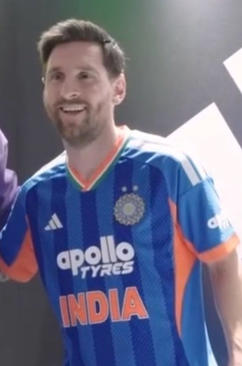 cricbhawana's tweet photo. Messi in India’s Jersey. That was probably the last thing I imagined. He looks awesome tbh! 😭♥️🥺 https://t.co/k1R5rY6Kxf