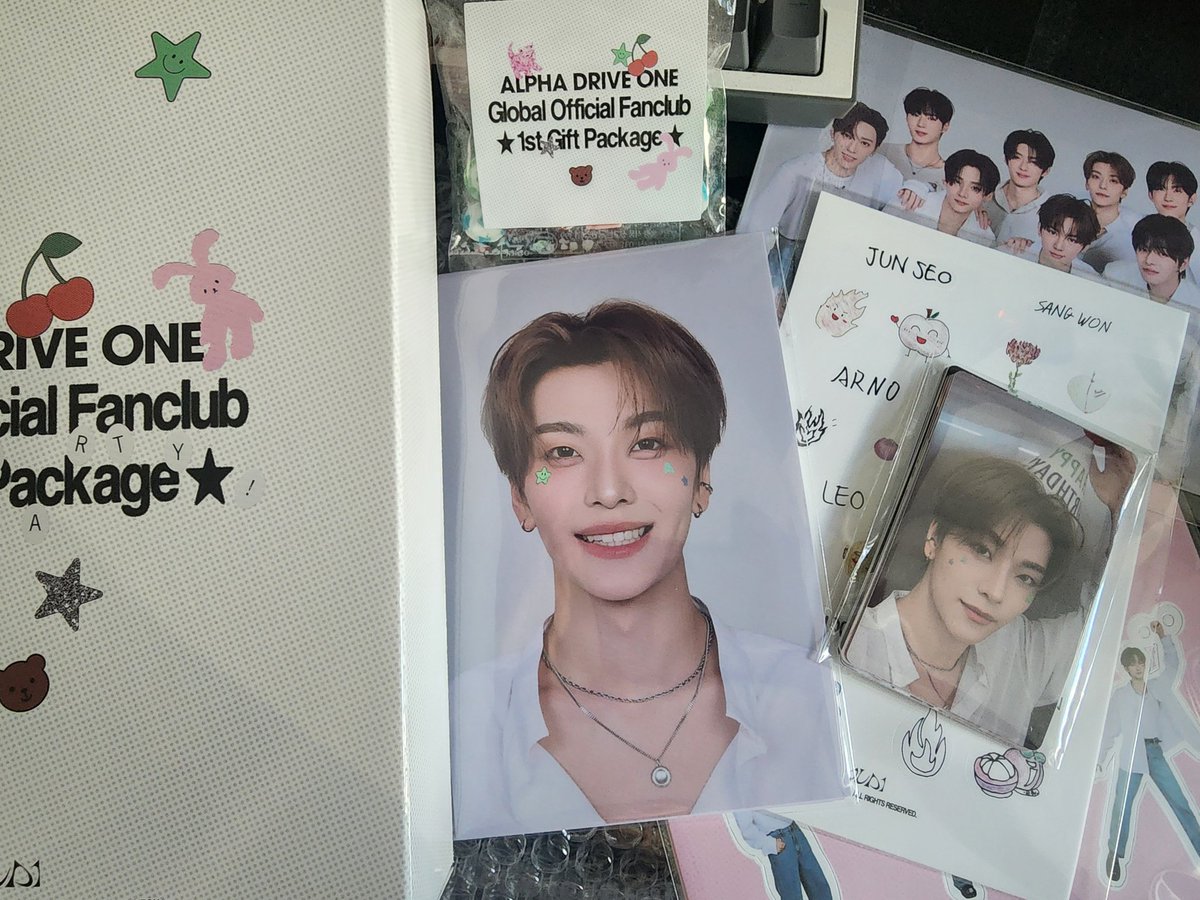 ilim35683's tweet image. 뭔가왔다

#알파드라이브원 #Alphadriveone
#giftpackage #ALD1
#허씬롱 #Xinlong