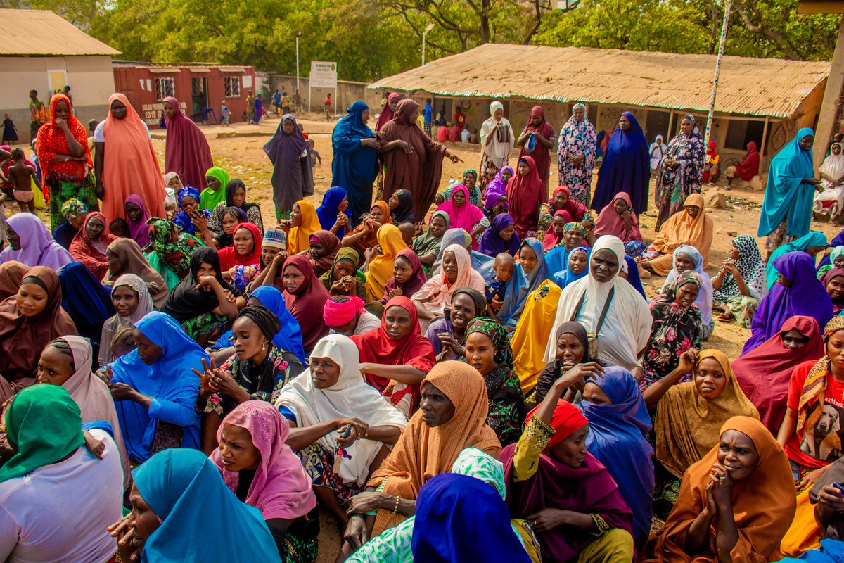 The Media is a critical partner in amplifying the challenges of Nigerians especially the internally Displaced Persons. 

We had the Presence of Arise TV, TVC and AIT as we led Dr. Bethany Hall-Long to tour the Abuja IDP Camp in Durumi.
